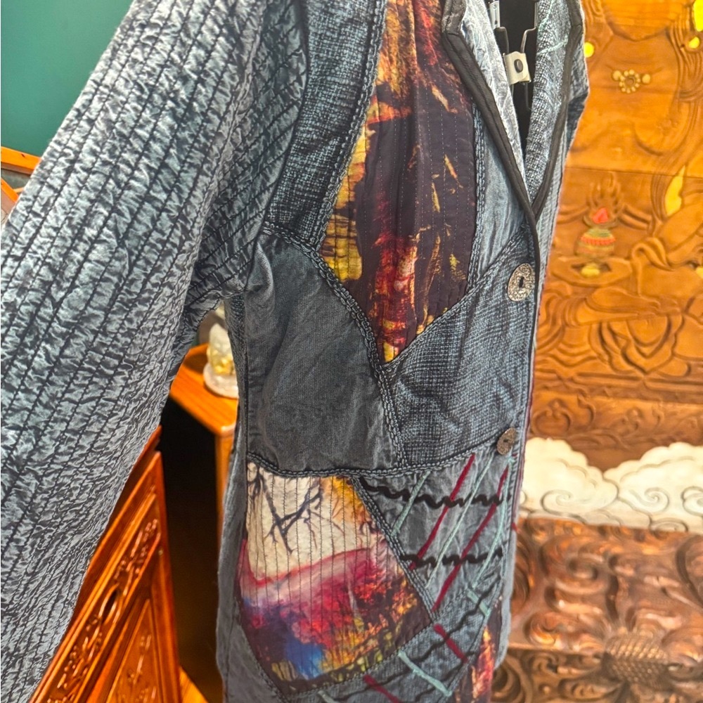 Parsley and Sage brand Slate Blue/Gray and Red Blazer with Quilted Design - Picture 7 of 13